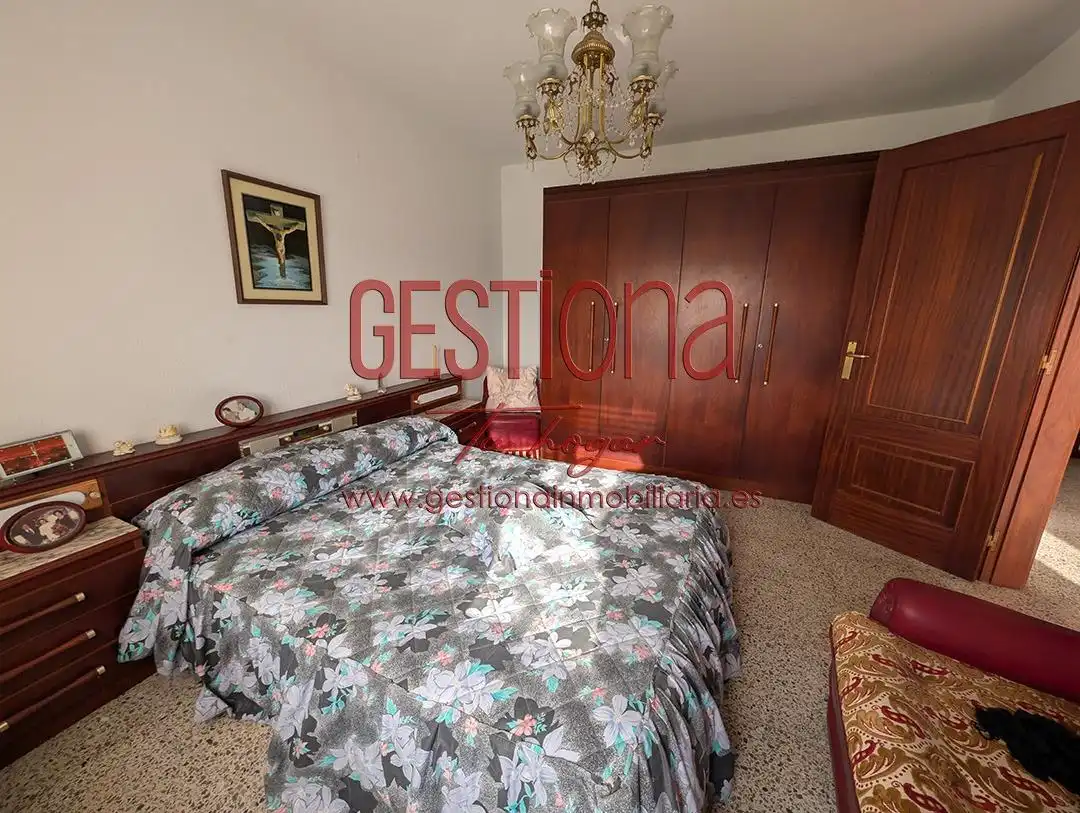 Schlafzimmer von Country house zum Verkauf in Bareyo mit Privatgarten, Terrasse und Balkon