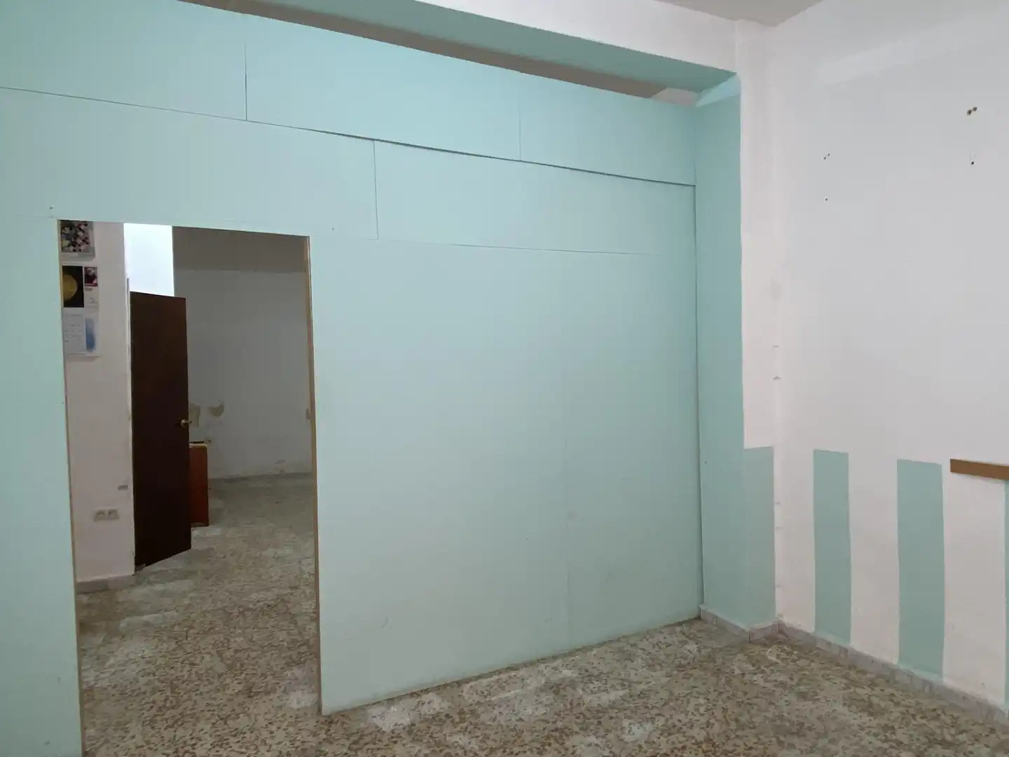 Local comercial en venda a Pasaje Escritor Pérez de Rivas, imagen 3