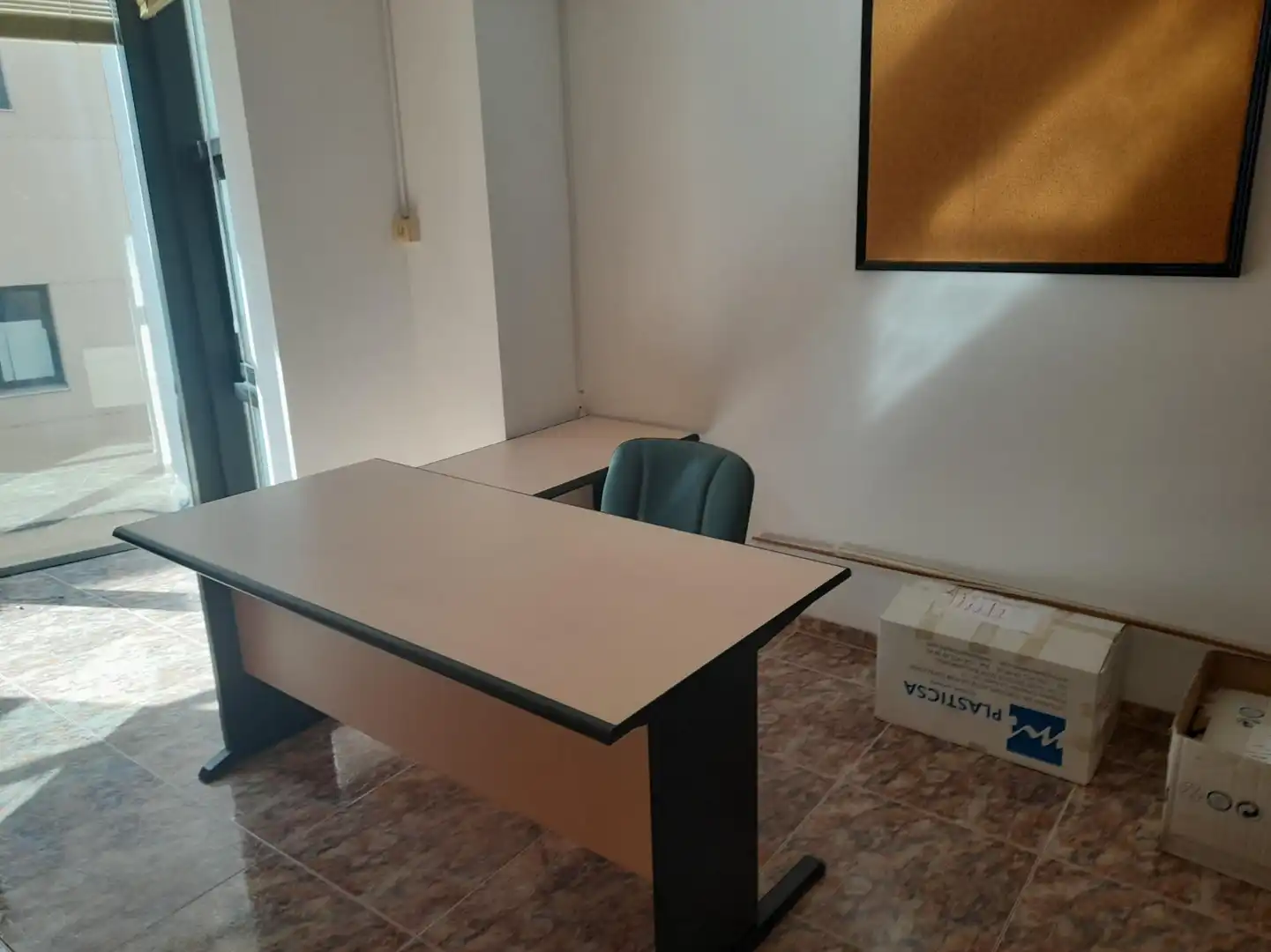 Büro zum Verkauf in Móra d'Ebre mit Terrasse
