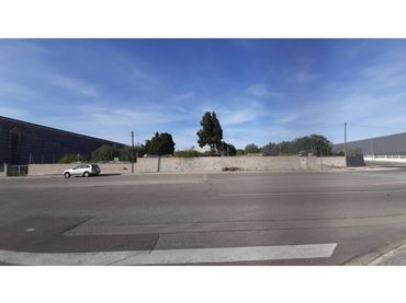Terreno industrial en venta en Calle Fundidors