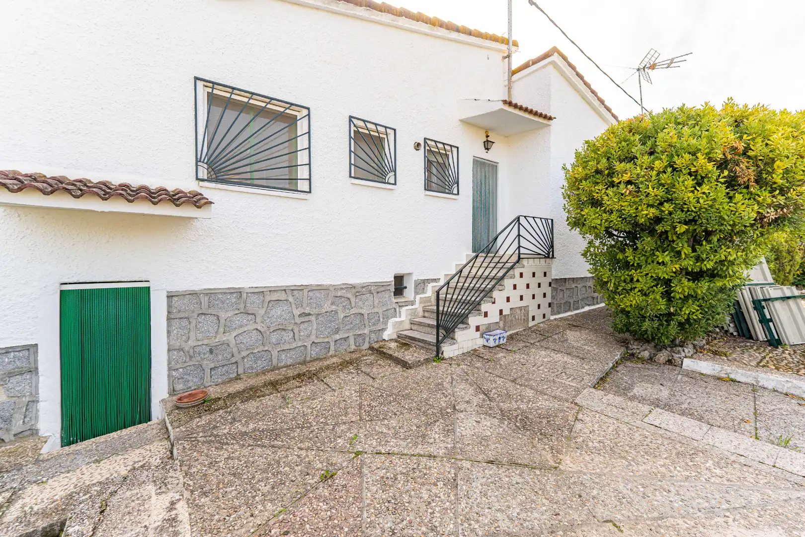 Vista exterior de Casa o chalet en venta en El Álamo con Calefacción, Trastero y Piscina