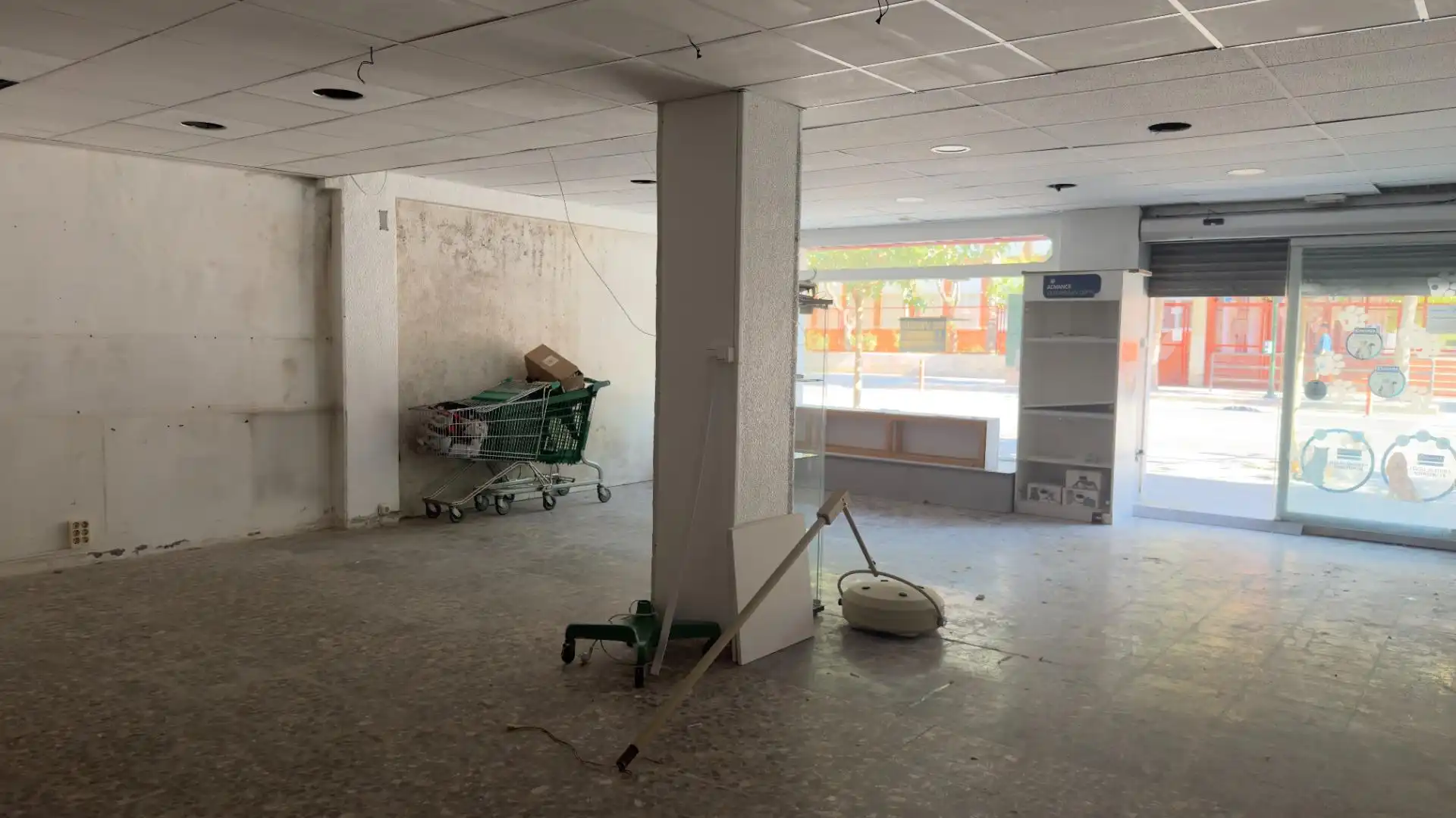 Business premises for sale in Calle del Pintor Pedro Flores 21, imagen 9