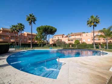 Rez-de-chaussée avec piscine à vendre à Novo Sancti Petri