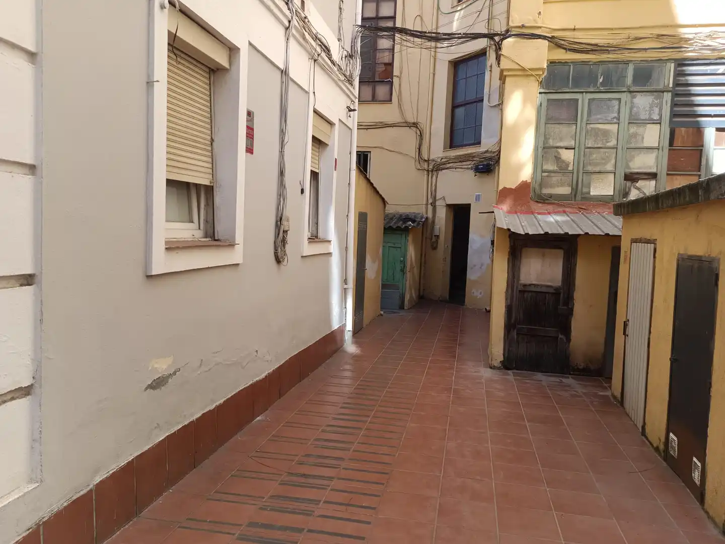 Vista exterior de Piso en venta en León Capital  con Calefacción