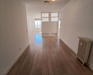 Flat to rent in  Madrid Capital  with Air Conditioner, Heating and Oven