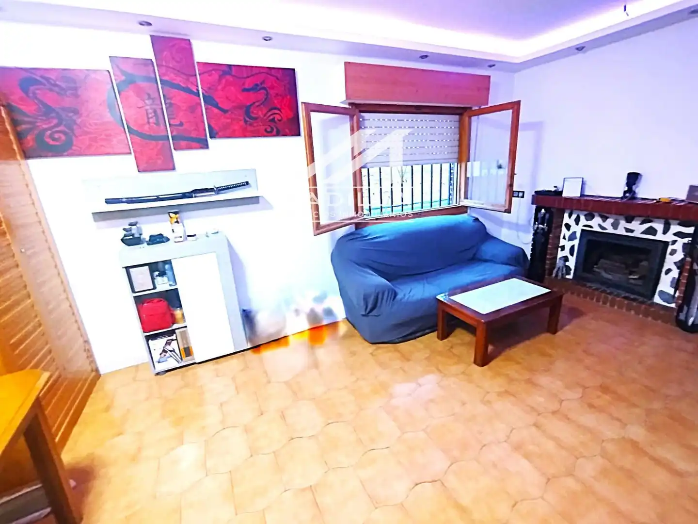 Sala d'estar de Casa o xalet en venda en Méntrida amb Calefacció