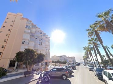 Estudi amb balcó en venda a Avenida el Faro 13