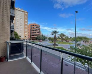 Vista exterior de Pis de lloguer en Castellón de la Plana / Castelló de la Plana amb Aire condicionat, Terrassa i Moblat