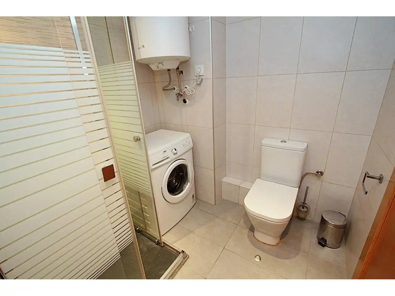 Baño de Piso en venta en Lloret de Mar con Aire acondicionado, Calefacción y Terraza