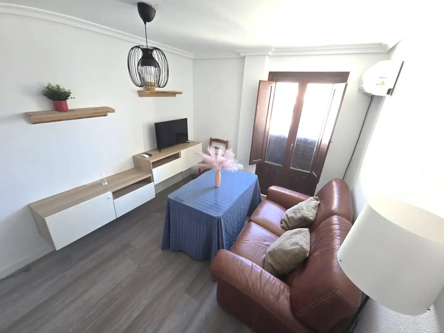 Wohnzimmer von Wohnungen zur Miete in Casco Antiguo