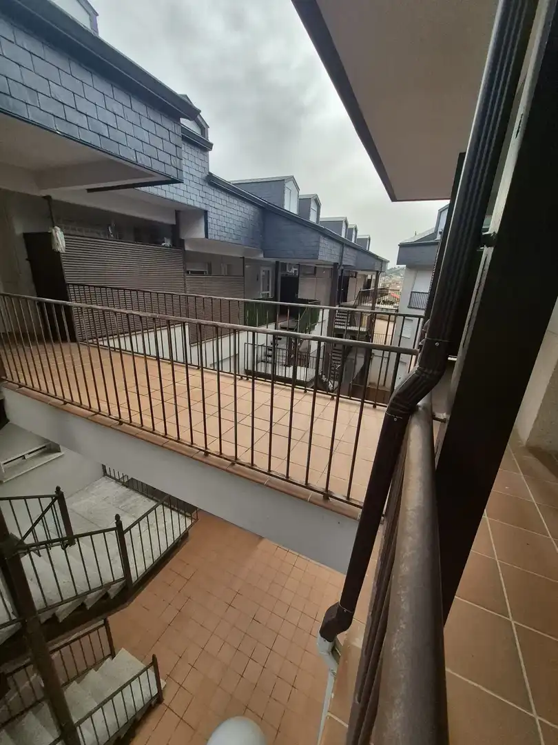 Terraza de Dúplex en venta en Navaluenga con Calefacción, Terraza y Amueblado