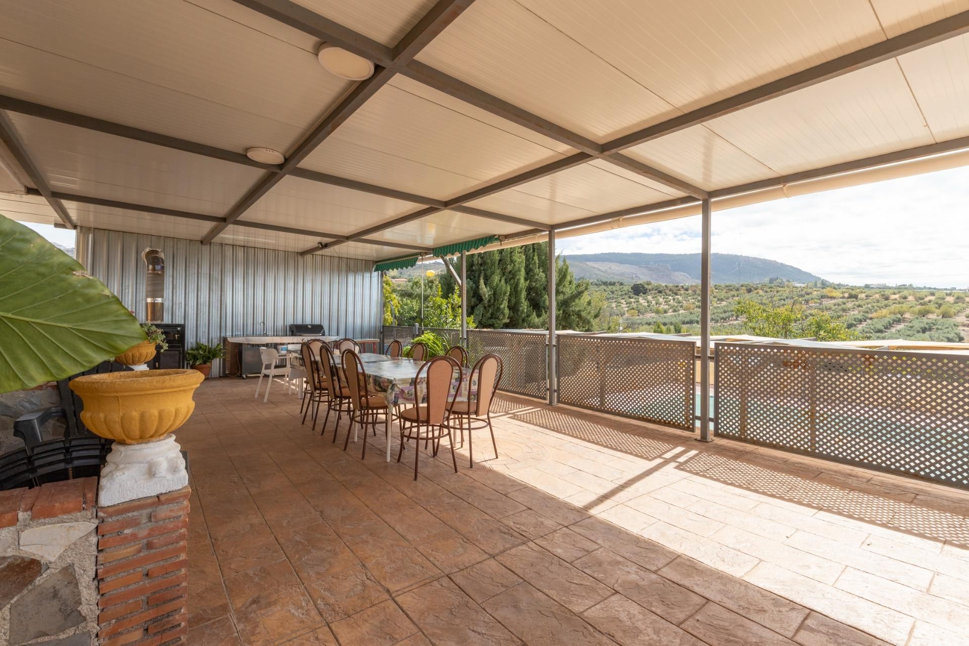 Terrassa de Casa o xalet en venda en Cogollos de la Vega amb Jardí privat, Terrassa i Piscina