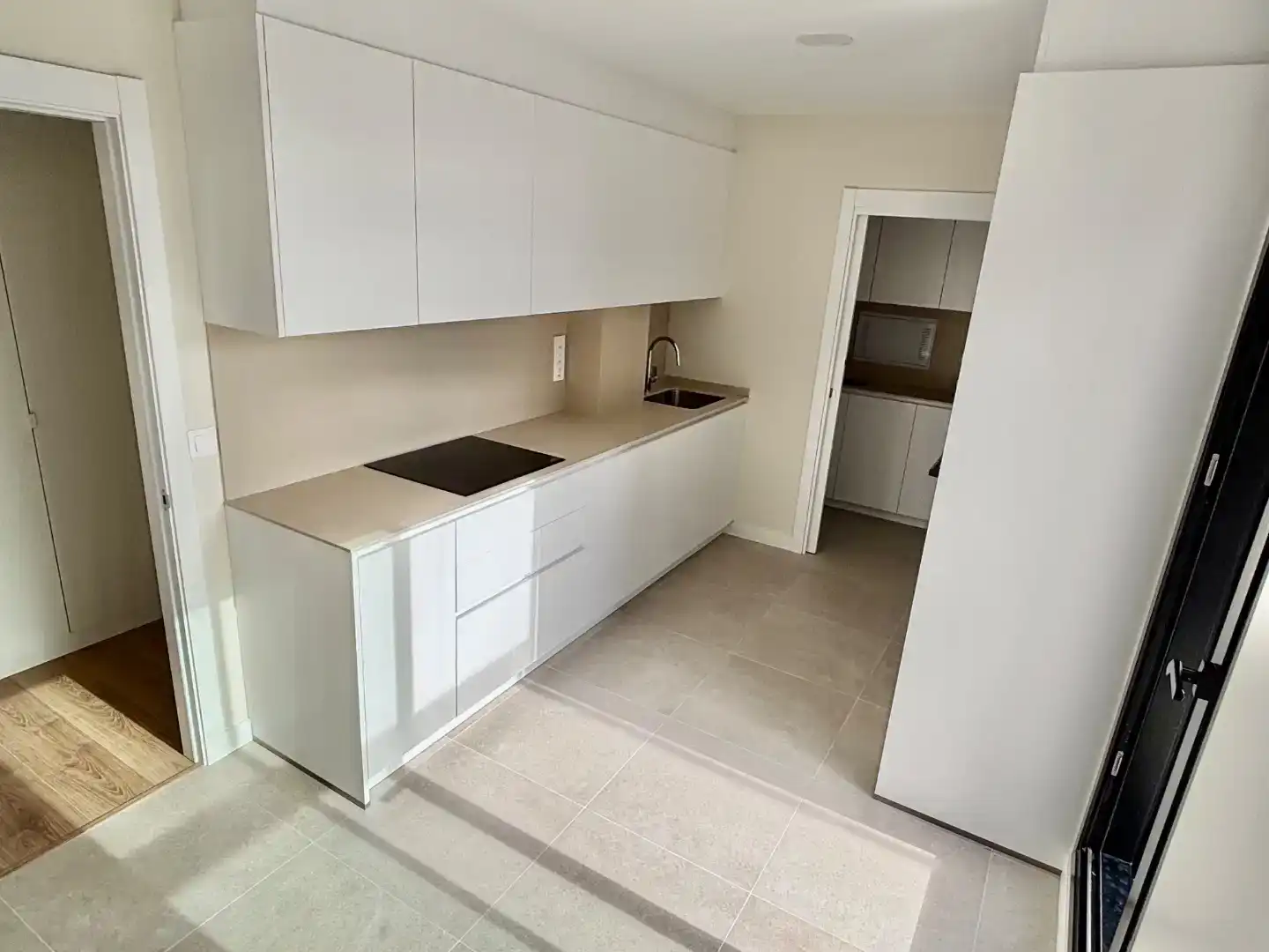 Cocina de Piso en venta en Oleiros con Jardín privado, Trastero y Piscina