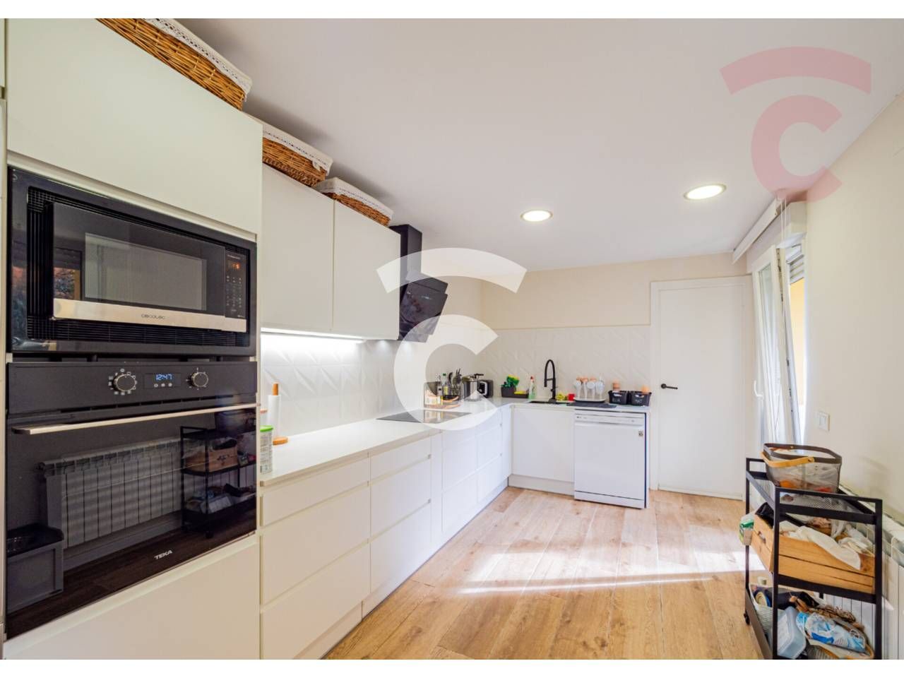 Kitchen of Flat for sale in Tona  with Heating and Storage room