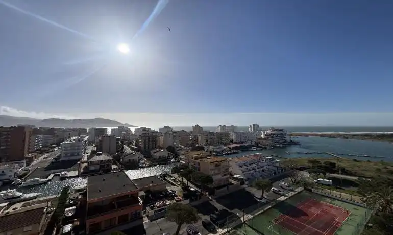 Exterior view of Flat for sale in Roses  with Private garden, Terrace and Swimming Pool