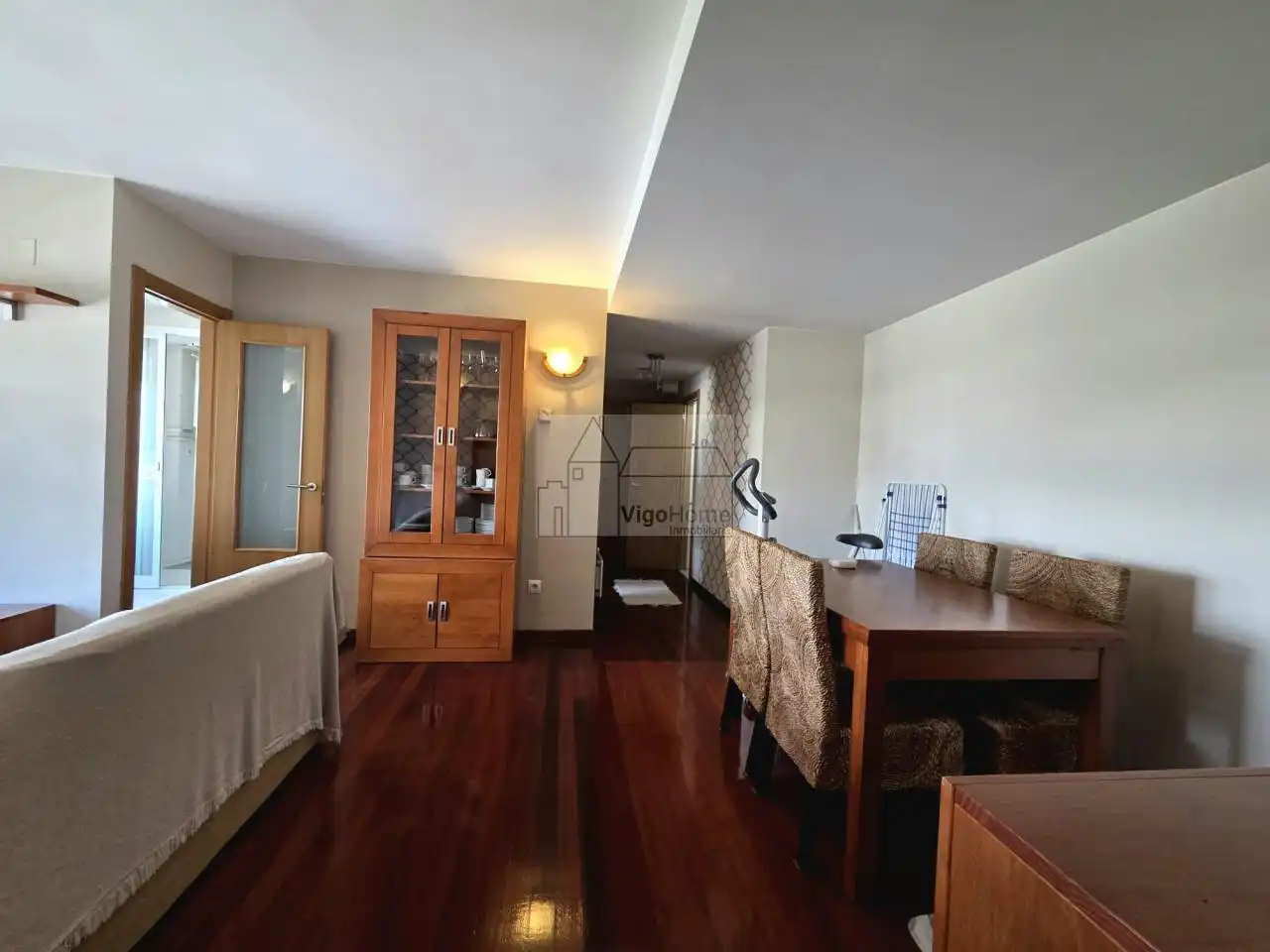 Living room of Flat for sale in Vigo   with Heating, Parquet flooring and Storage room