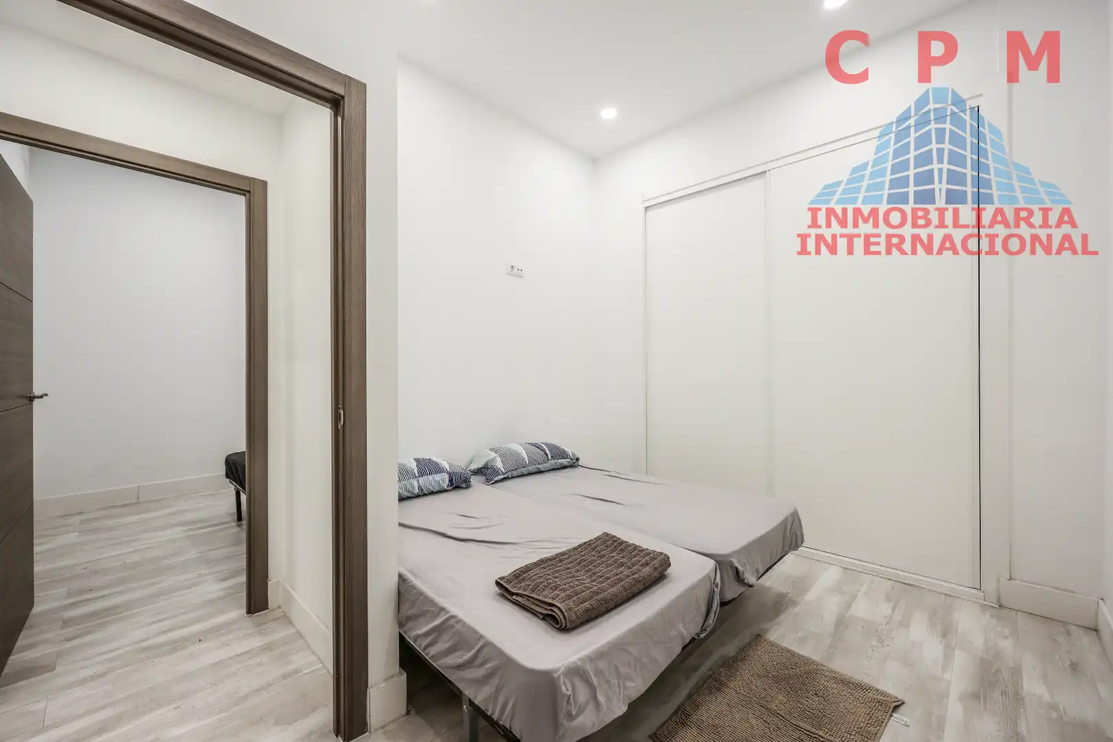 Bedroom of Flat for rent in Madrid  with Air Conditioner, Heating and Parquet flooring