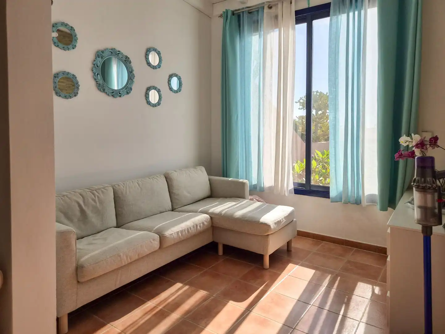 Wohnzimmer von Einfamilien-Reihenhaus zum Verkauf in Antigua