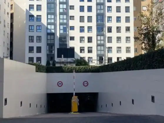 Aparcament de Garatge de lloguer en Retiro