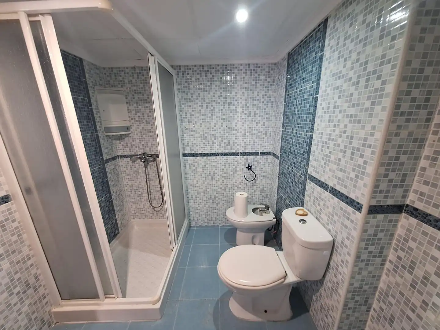 Badezimmer von Erdgeschoss zum Verkauf in Alicante / Alacant mit Klimaanlage