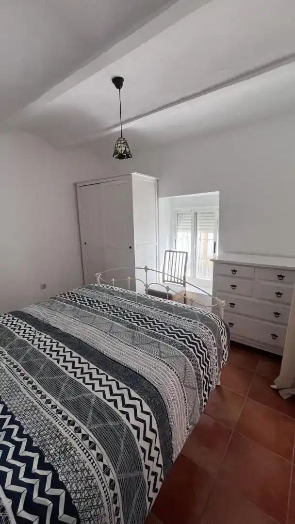 Dormitori de Casa adosada en venda en Santa Marta de Magasca amb Aire condicionat, Jardí privat i Traster