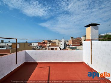 Casa con balcón en venta en Cerdanyola