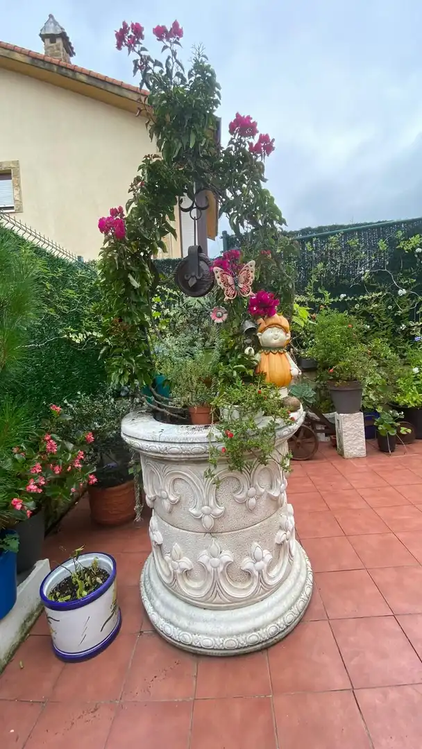 Jardí de Casa adosada en venda en Meruelo amb Moblat