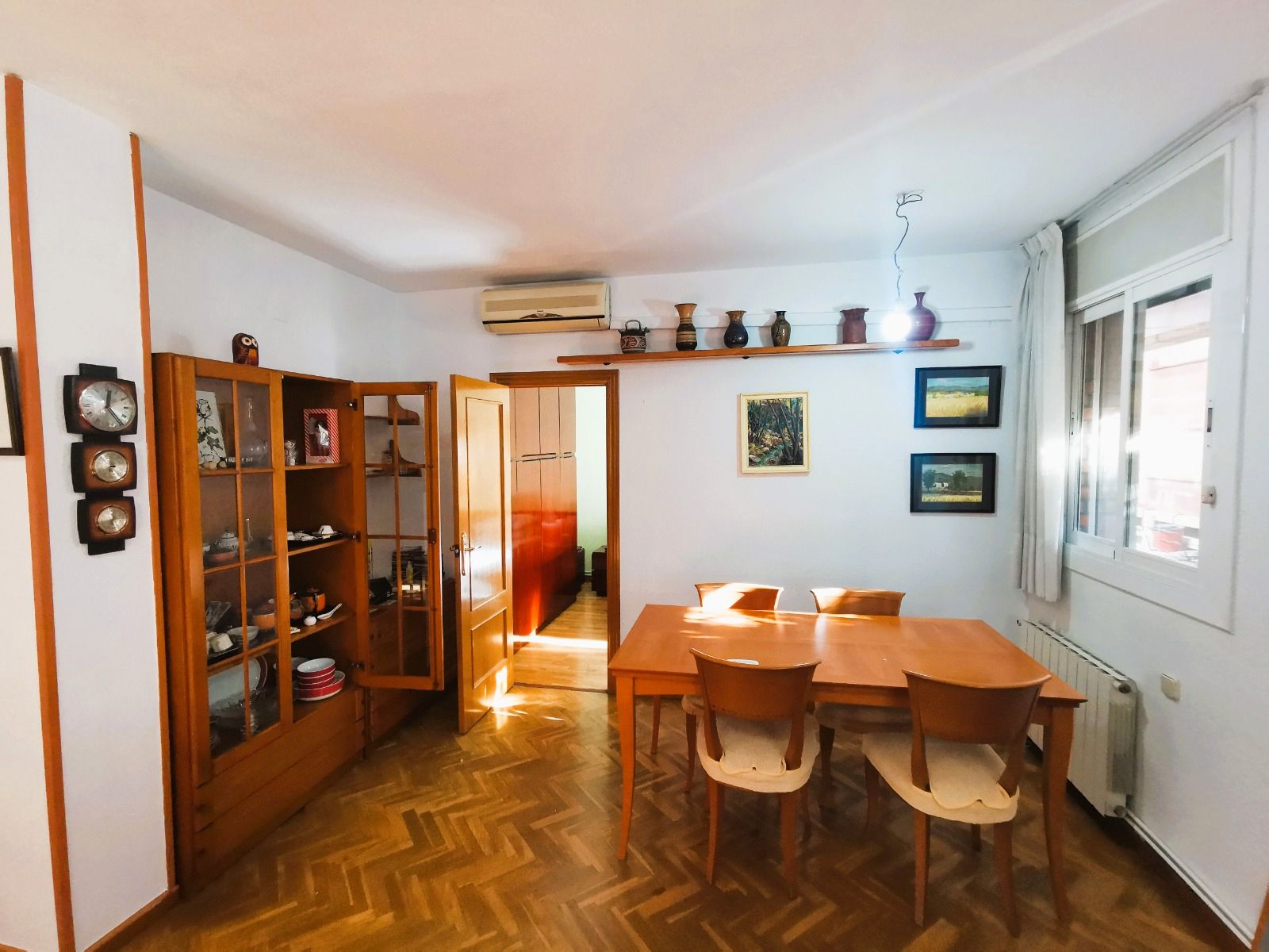 Comedor de Piso en venta en Cornellà de Llobregat con Aire acondicionado, Calefacción y Parquet