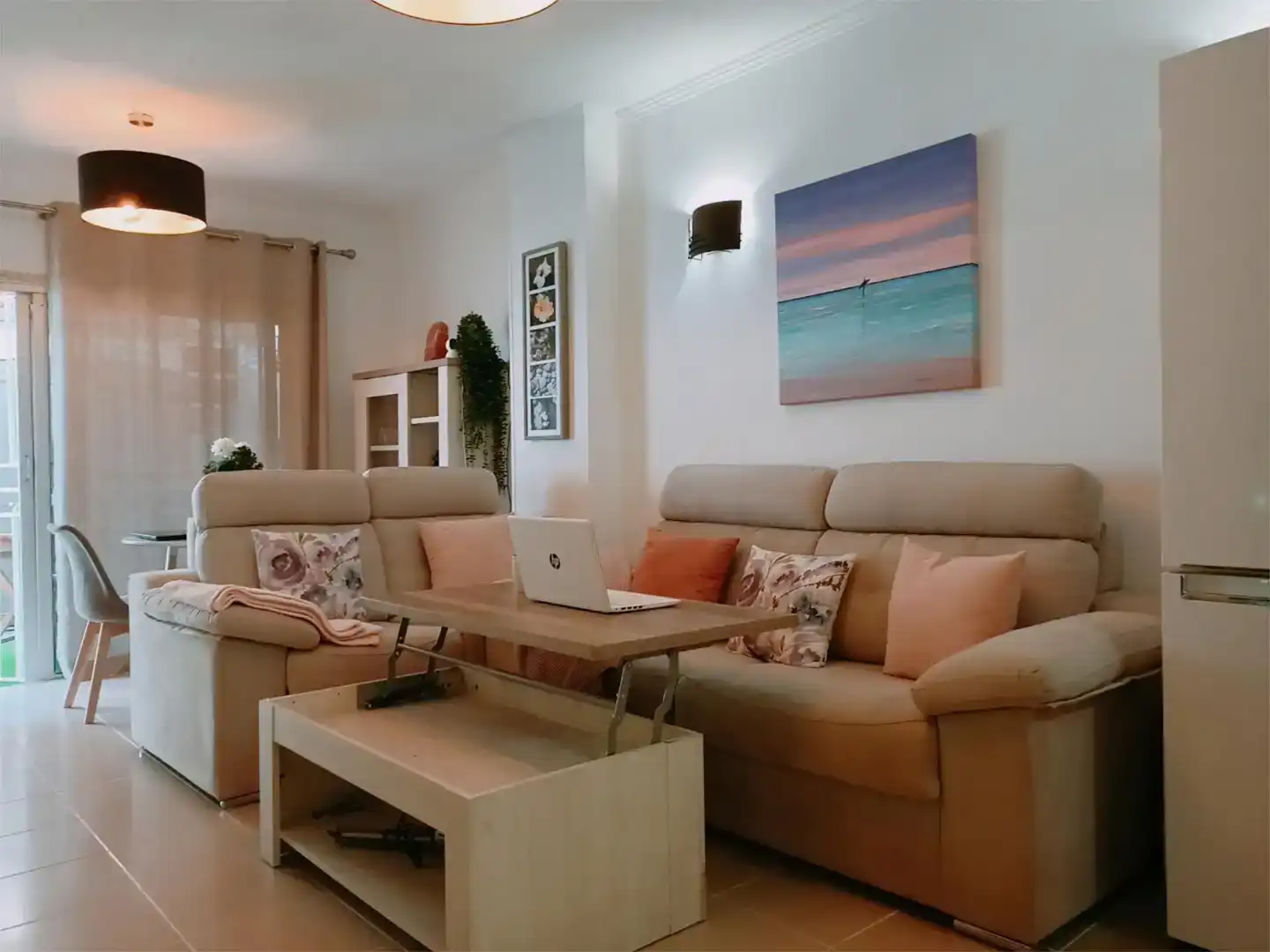 Sala de estar de Piso en venta en Arona con Aire acondicionado, Piscina y Amueblado