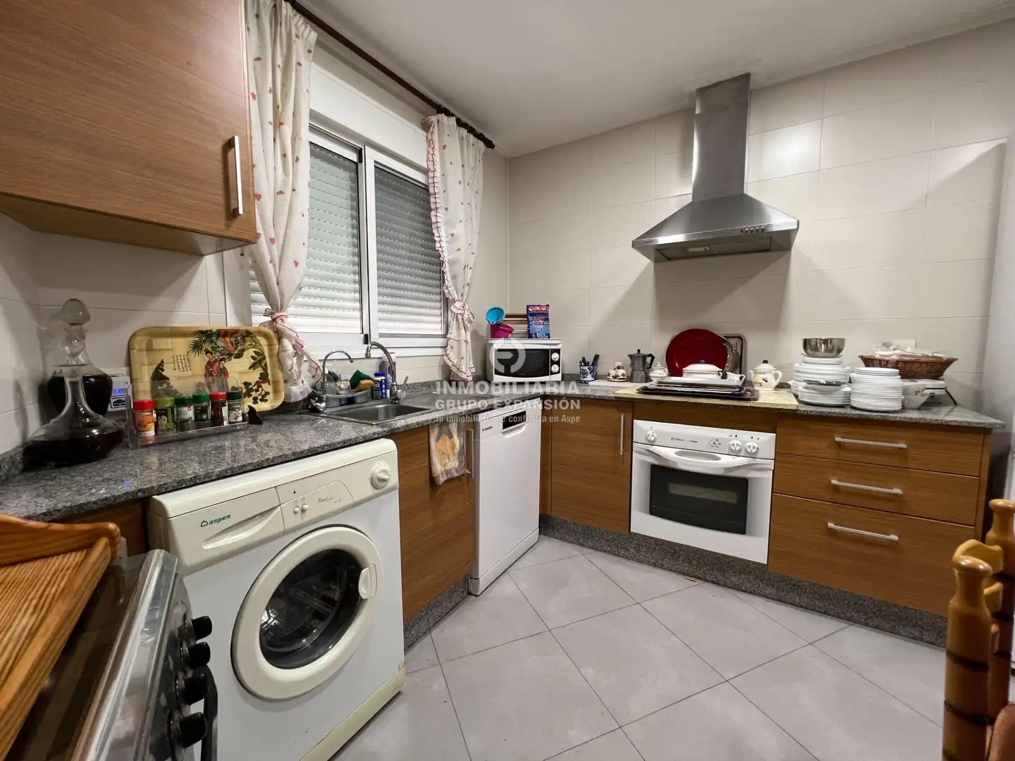 Cocina de Piso en venta en Aspe con Terraza, Trastero y Amueblado