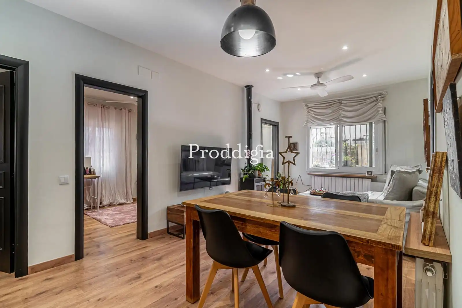 Dining room of Houses for sale in Cerdanyola del Vallès  with Air Conditioner, Heating and Terrace