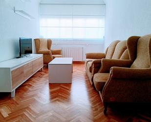 Living room of Flat to rent in  Madrid Capital  with Heating and Furnished