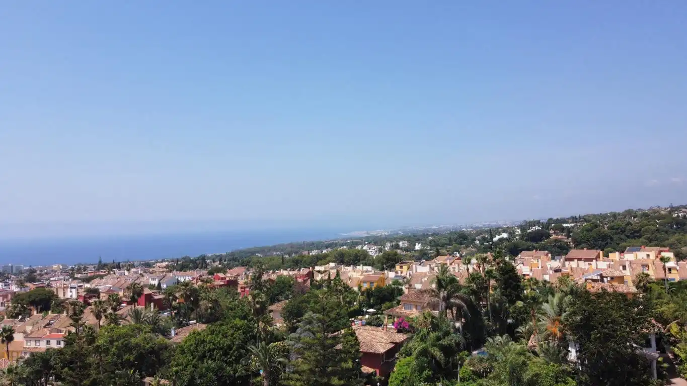 Casa aparellada amb piscina en venda a Marbella Centro, imagen 3