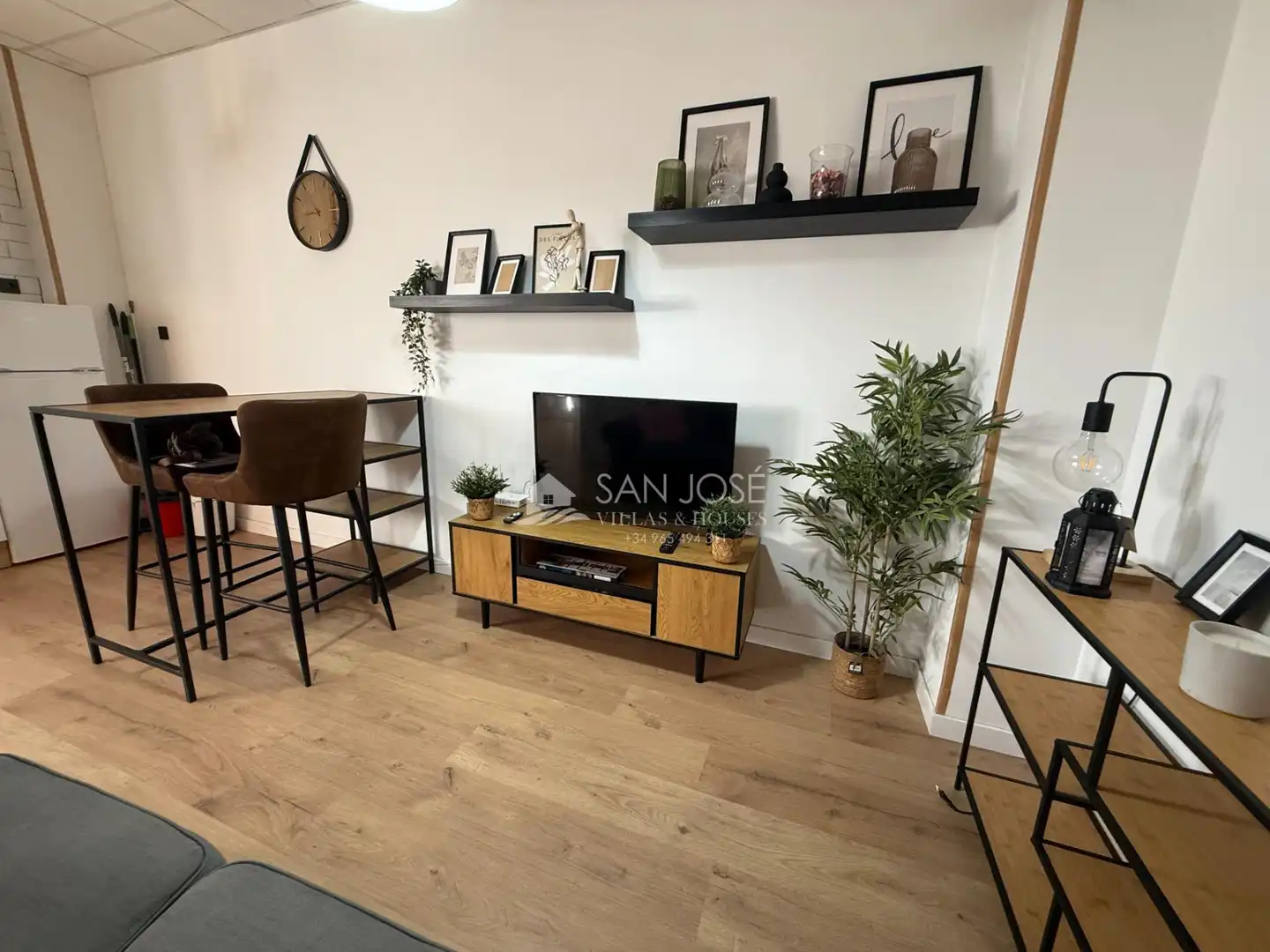 Sala d'estar de Local en venda en Aspe amb Aire condicionat i Moblat