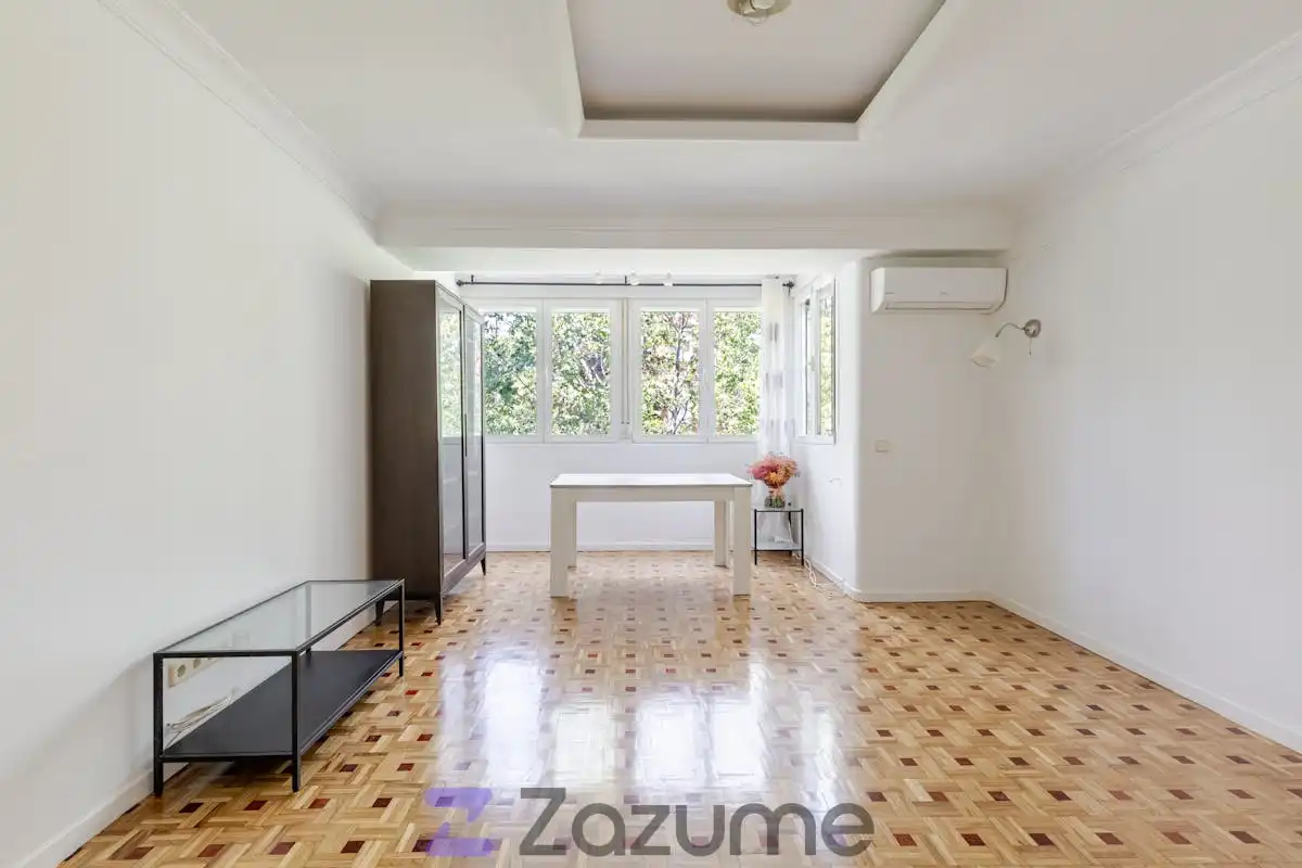 Wohnzimmer von Dachboden zur Miete in Madrid mit Klimaanlage, Heizung und Parkett