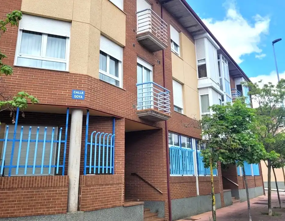Vista exterior de Pis en venda en Villaquilambre