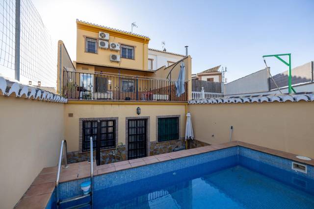 Casa adosada en Venta en Pulianas