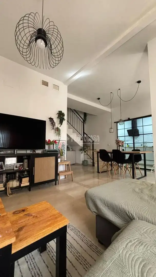 Sala de estar de Ático en venta en Dos Hermanas