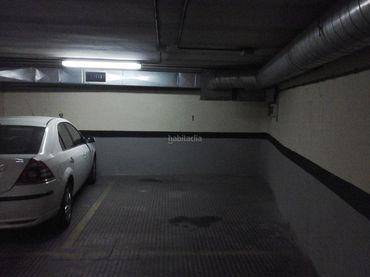 Einzelparkplatz zur Miete in Calle de la Mina 5