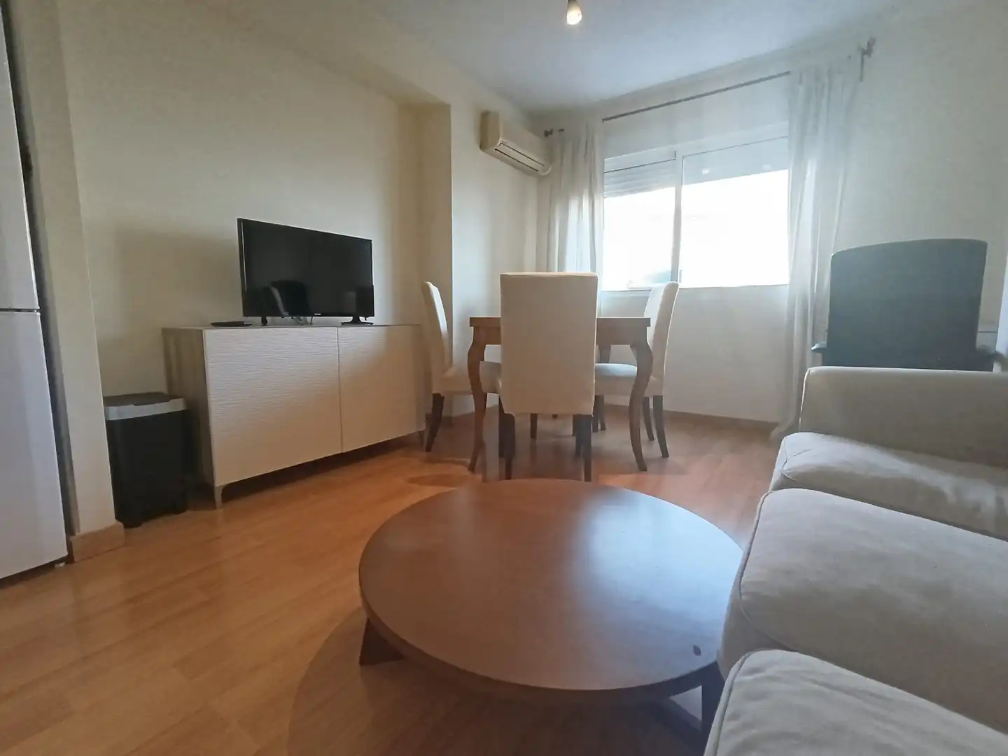 Sala de estar de Apartamento de alquiler en Málaga con Aire acondicionado y Amueblado