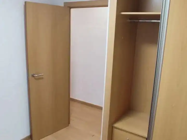Dormitori de Pis de lloguer en Catarroja amb Moblat, Forn i Rentadora