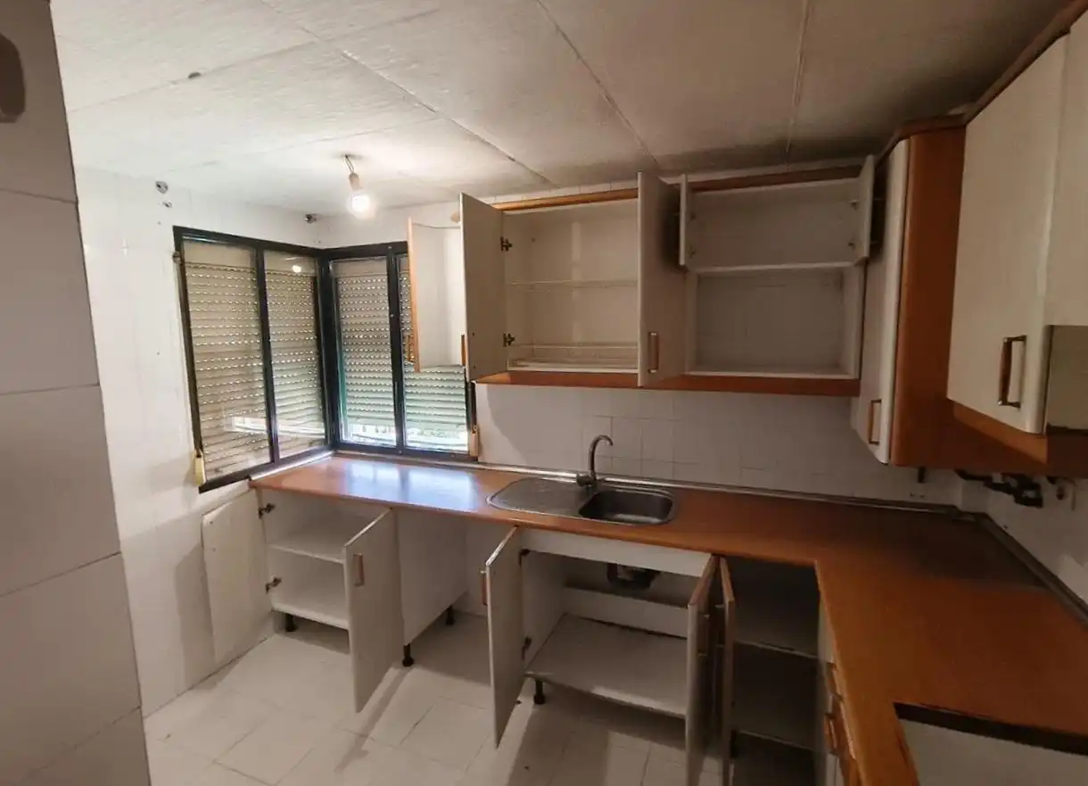 Cuina de Casa adosada en venda en Madrid amb Terrassa