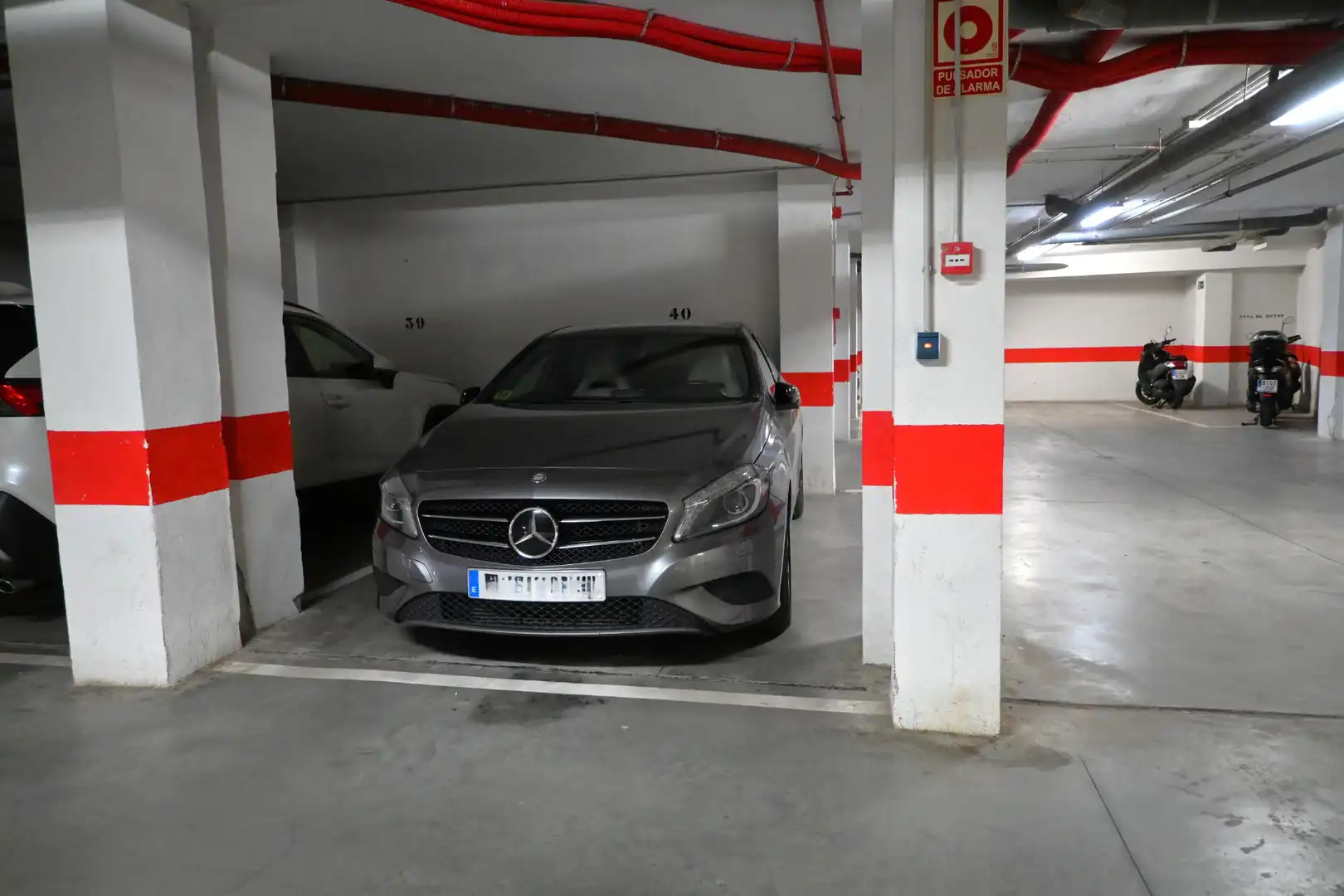 Parking of Flat for sale in Churriana de la Vega  with Air Conditioner, Heating and Furnished