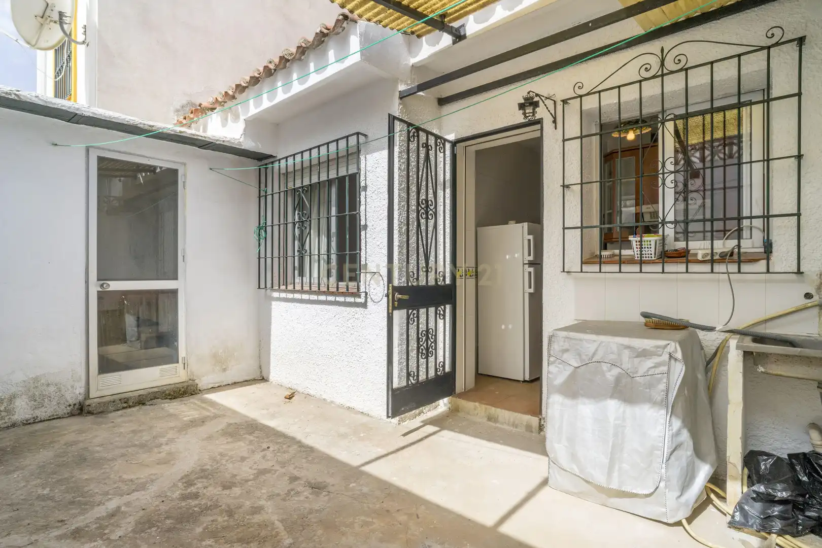 Vista exterior de Casa o chalet en venta en Marbella con Trastero y Horno