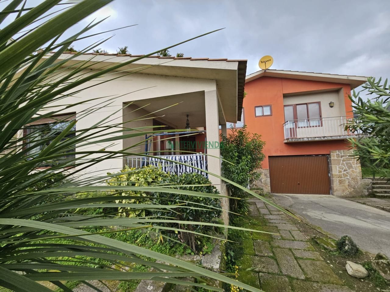 Vista exterior de Casa o chalet en venta en Moaña con Calefacción, Jardín privado y Terraza