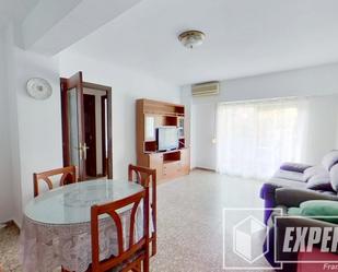 Living room of Flat for sale in  Valencia Capital  with Air Conditioner