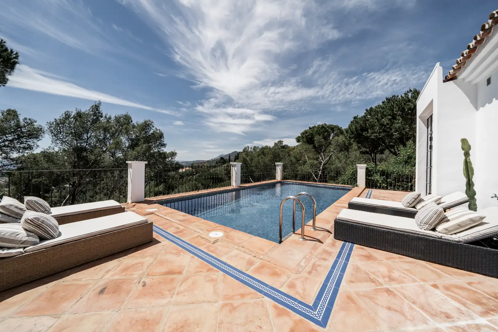 Chalet con piscina en venta en Benahavís pueblo, imagen 23