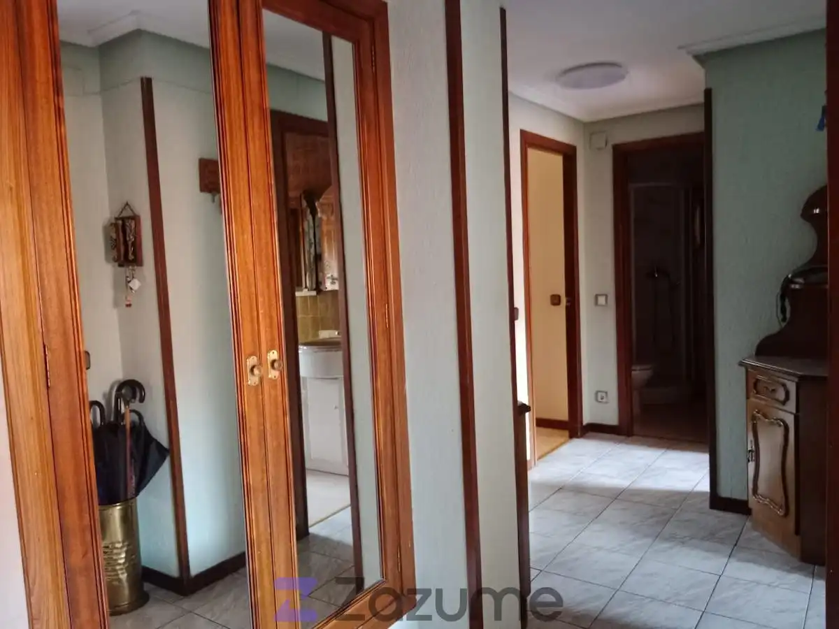 Piso de alquiler en Siero con Aire acondicionado, Calefacción y Trastero
