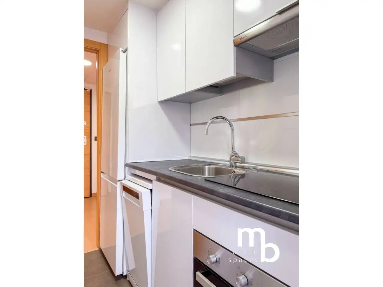 Kitchen of Flat for rent in Madrid  with Air Conditioner, Heating and Swimming Pool