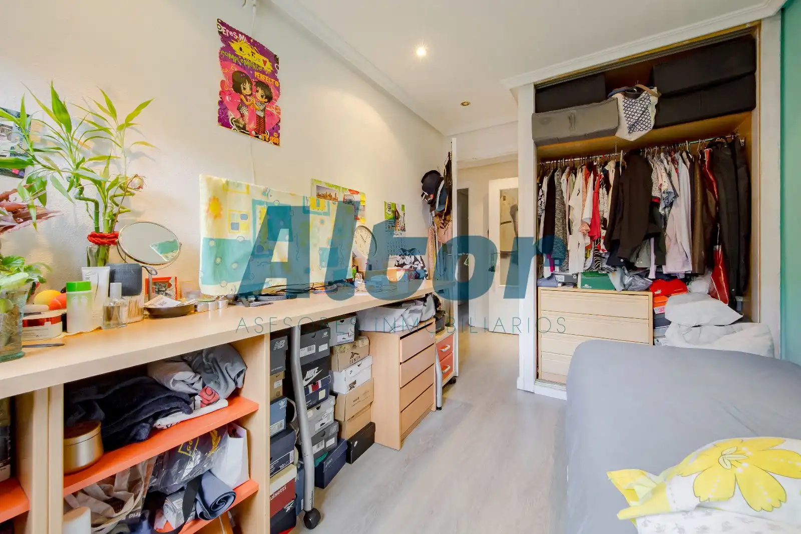 Bedroom of Flat for sale in Madrid  with Air Conditioner, Heating and Storage room